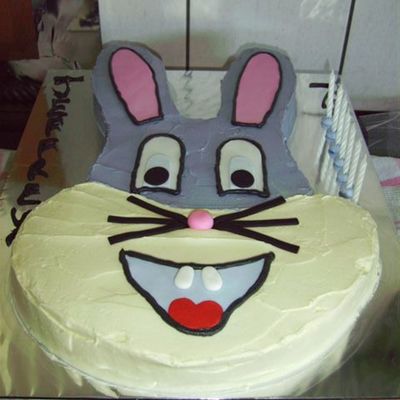 Rabbit Cake Decorating Photos