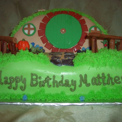 Hobbit Cake Decorating Photos