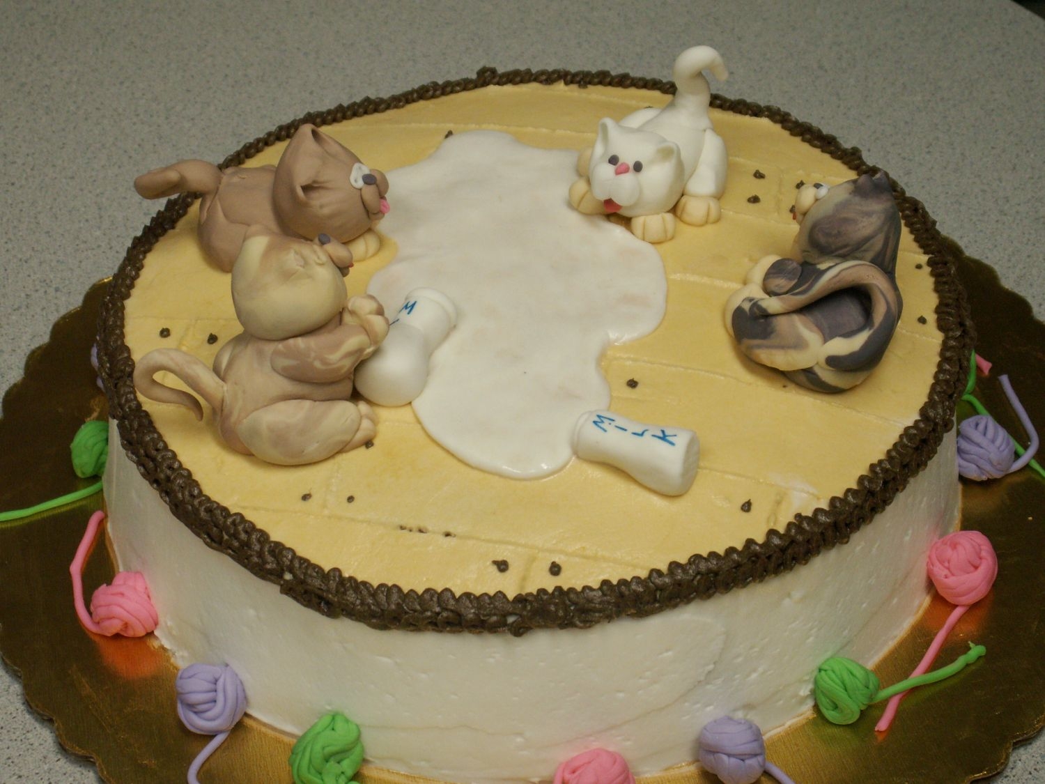 kitten cake decorating photos