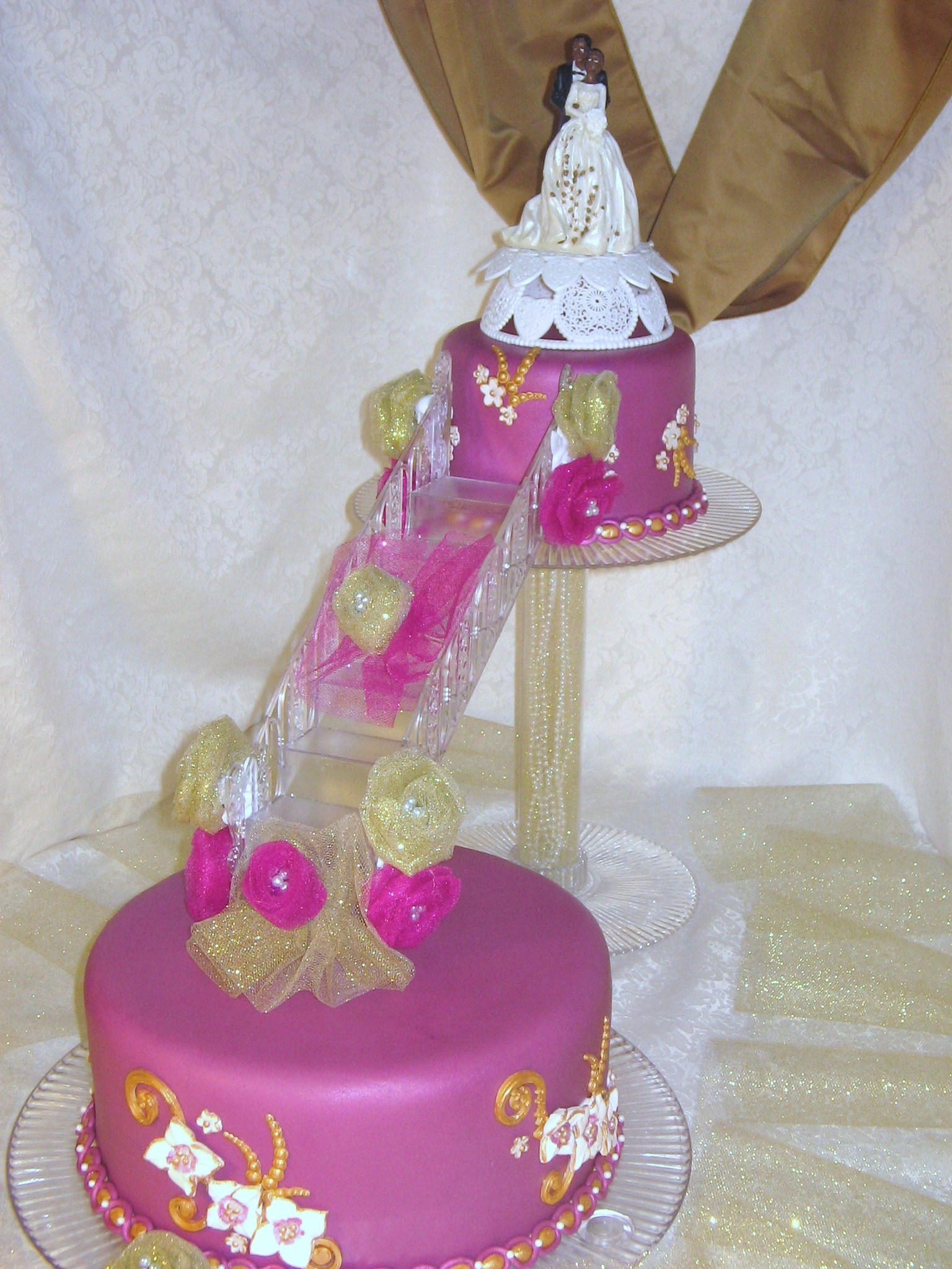 I Love Fuchsia And Gold!