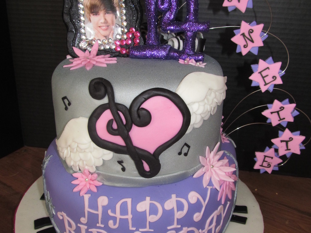 Justin Bieber Birthday Cakecentral Com