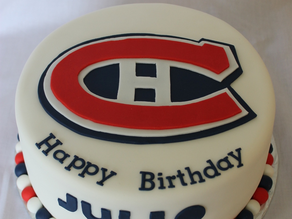 Details 72+ birthday cake montreal best awesomeenglish.edu.vn