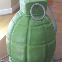 Grenade 4 eight inch rounds, 1 six inch round, rice krispies