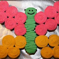 Butterfly Cupcake Cake Butterfly Cupacke Cake. Darn Good Chocolate Cake with b/c icing.Thanks to "thatgirlang" for the design.