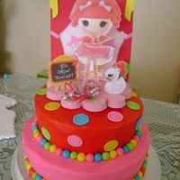 Lalaloopsy Cake Hice eladorno con stirofoam y foami y los botones para el bizcocho en pasta de goma.