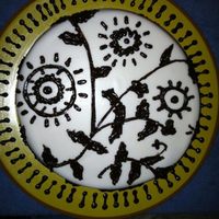 Floral Chocolate Pattern In this picture, it looks black and white. However, it's actually brown and white.This is a mocha and cream MMF fondant cake with...