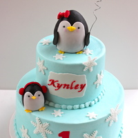 Penguin Party Buttercream with fondant accents. Penguin tutorial provided by Royal Bakery. TFL!