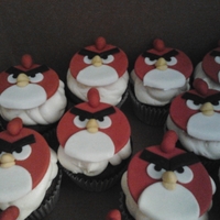 Red Angry Bird Cupcakes 