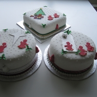 Mini Christmas Fruit Cakes 