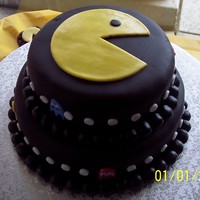 Pac Man Birthday Cake 