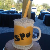 Beer Mug Groom Cake 