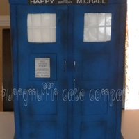 For The Doctor Who Lover In All Of Us This Cake Is Over 20 Inches Tall And Weighed In At About 15 Pounds Dr Who Doctor Who Tardis Dal For the Doctor Who lover in all of us. This cake is over 20 inches tall and weighed in at about 15 pounds. Dr Who, Doctor Who, Tardis,...