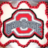 Ohio State Cupcake cake decorated in bc.