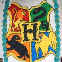 Hogwarts Crest Drawing all buttercream.