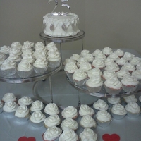 Cupcake Tier For Anniversary/wedding 6 dz. Mini cupcakes with 6 inch top cake. Cake n more stand