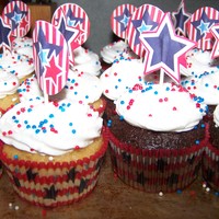 Simple 4Th Of July Cupcakes just a batch of simple whipped cream iced cupcakes - butter pecan & triple chocolate