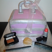 Make Up Case Cake A Make up case Birthday cake made for a girly girl.