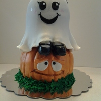 Scared Pumpkin And Ghost Cake 