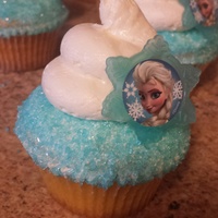 Disneys Frozen Inspired Cupcake Thanks For Looking Disney's Frozen inspired cupcake. Thanks for looking!