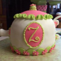 Teapot Birthday Cake Thanks to whomever the inspiration for this teapot came from, I can't remember if I saw it on here or flickr.