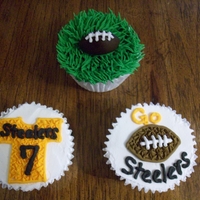 Steeler Cupcakes These are actually done on styrofoams and out of royal icing as these are for a display for a gluten free store that I decorate cakes and...