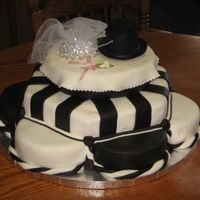Wedding Cake Black and White, very fun to make.
