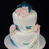 Turquoise And Roses An 8", 6" with gumpaste roses. Thanks for looking!!