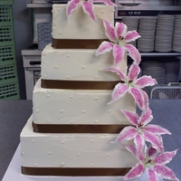 Stargazer Lily Cake gum paste stargazer lilies.