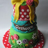 Sunny Giethoorn I went on a weekend break with some of my former collegues and brought a cake. Unfortunately the weather forecast was very wet and windy,...