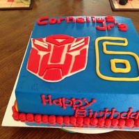 Transformers Optimus Prime I had no idea what I was doing for this cake, thanks to all the cc'ers for inspiration