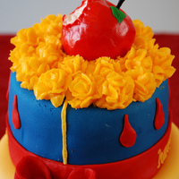 Snow White Cake 