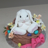 Bunny We had just enough cake left to make my daughters teacher a cake for Easter!