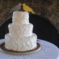 White Whirls This cake is such a simple design, but I totally fell in love with it. It is yellow cake with chocolate filling.