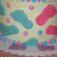 Footprint Detail Reveal Cake 