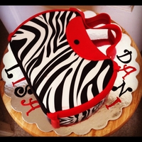 Zebra Purse Zebra print purse photo. All accents are fondant.