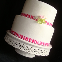 Simple Wedding Cake Design, Buttercream., Gumpaste Flowers 