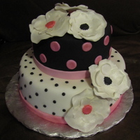 Black White And Pink small birthday cake for 16 year old girl. Fondant and gumpaste flowers