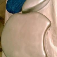 Apple Icake Apple Logo shapped cake.. iCake!