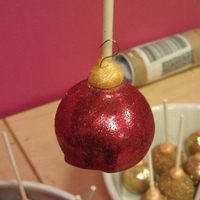 Christmas Ornament Cake Pops 