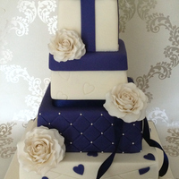 Navy Blue Gift Box Wedding Cake Logod 2 