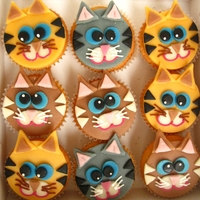 Pussy Cat Cupcakes 