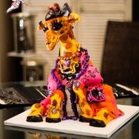Gorgeous Giraffe my rejected submission to cake central magazine :o(
