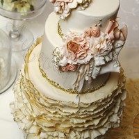 This Happily Designed Vintage Ruffles Shabby Couture Cake Is Currently Adorning My Living Room It Is Featured In This Months Cake Design M... This happily designed vintage ruffles shabby couture cake is currently adorning my living-room. It is featured in this month's Cake...