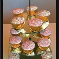 Vanilla Sprinkles Cucakes Vanilla sprinkles cucakes!