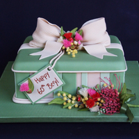 Present Cake With Australian Natives I love making Australian Natives and there is not a huge call for them in modern cake decorating so when the client wanted them for his...