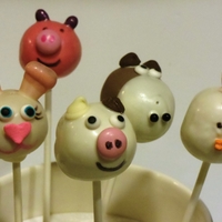 Farm Animal Cake Pops I love animal Cake Pops and these are too cute. Cows, Chickens, Pigs