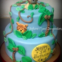 Jungle Birthday Cake Lion and cake made to match invitation. TFL!