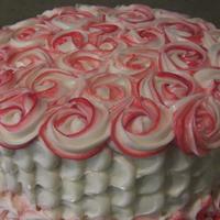 Petal/swirly Rose Cake First saw these techniques combined here on CC by peggyslee, so thank you! One tip, though, use a smaller tip for the bottom than the 1M...