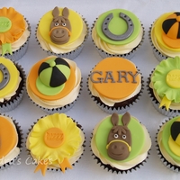 Horse Racing!! Horse racing cupcakes