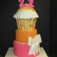 Tiers To The Cupcake 